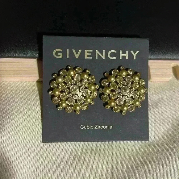 Givenchy Earrings - Picture 2 of 4